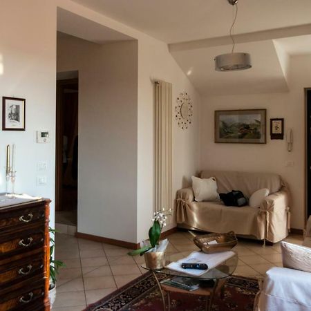 Casa Del Sole Appartamento N° 2 White And Gold Room Гавардо Екстериор снимка