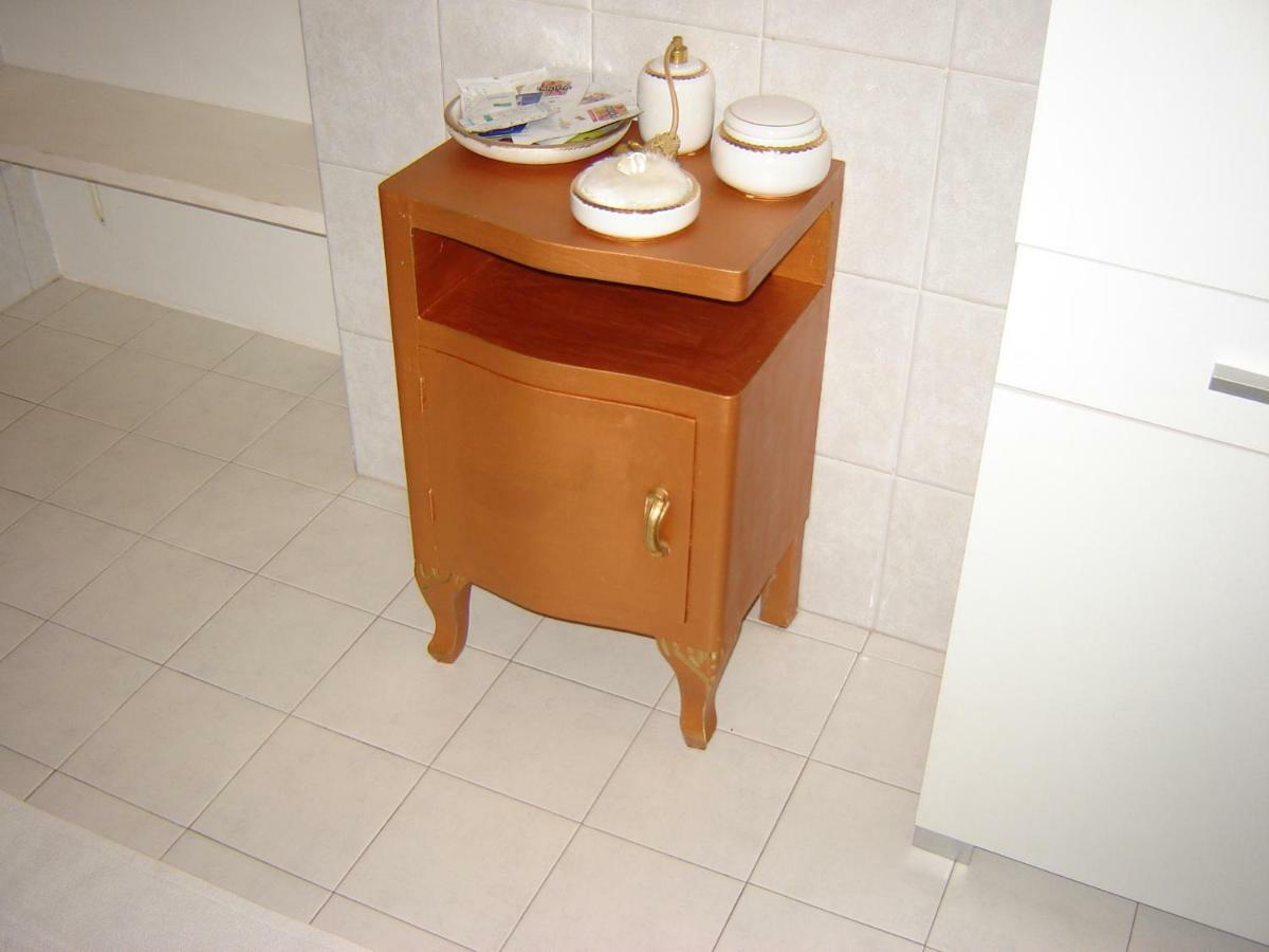 Casa Del Sole Appartamento N° 2 White And Gold Room Гавардо Екстериор снимка