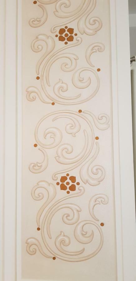 Casa Del Sole Appartamento N° 2 White And Gold Room Гавардо Екстериор снимка