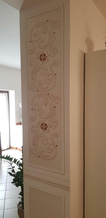 Casa Del Sole Appartamento N° 2 White And Gold Room Гавардо Екстериор снимка